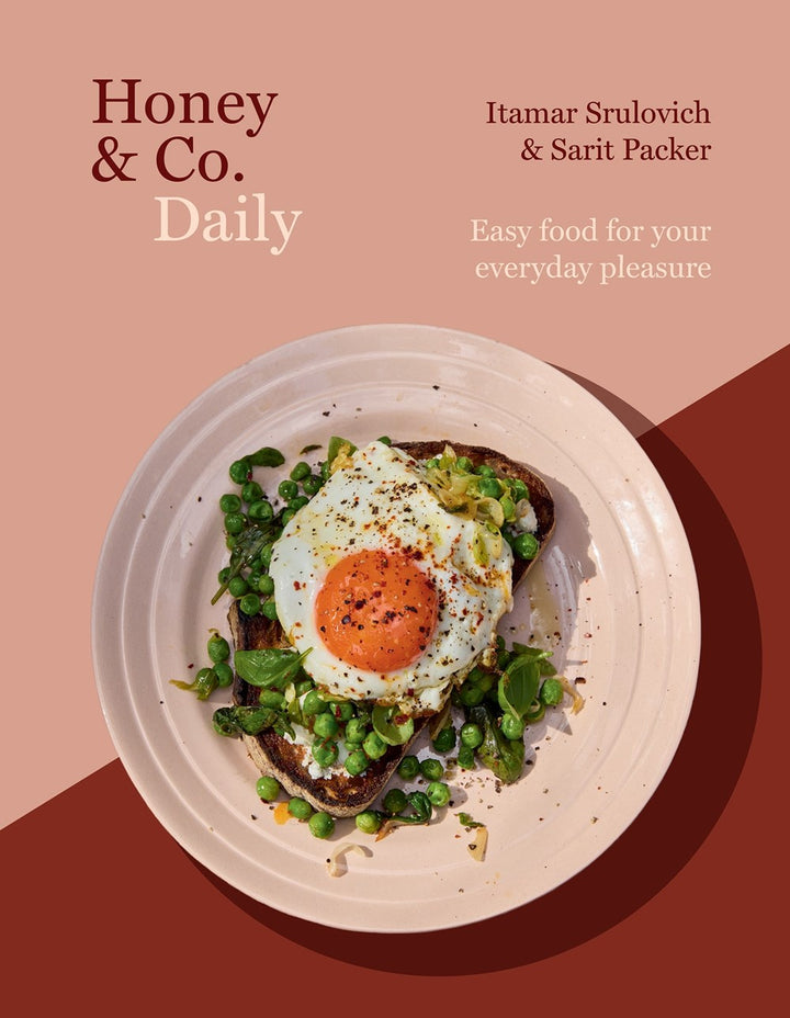 Honey & Co Daily: Easy food for your everyday pleasure cookbook cover by Itamar Srulovich, Sarit Packer